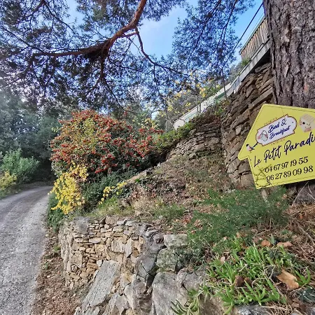 Le Petit Paradis Bed & Breakfast