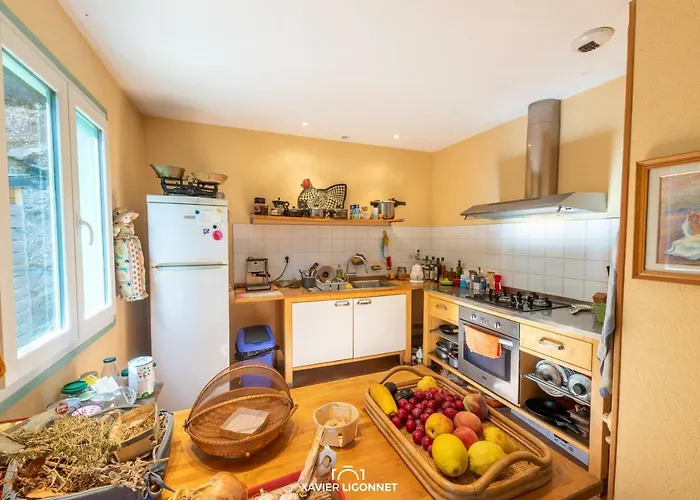 Le Petit Paradis לינה וארוחת בוקר *